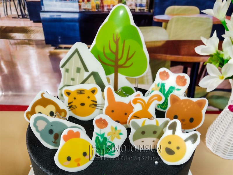 كيفية استخدام ورقة نقل صالحة للأكل لجعل صور الشوكولاته؟